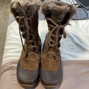 North Face brown waterproof leather boots size 8